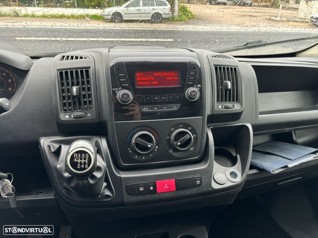 Peugeot BOXER 2.0 BlueHDI 335 L3H3 Premium - 10