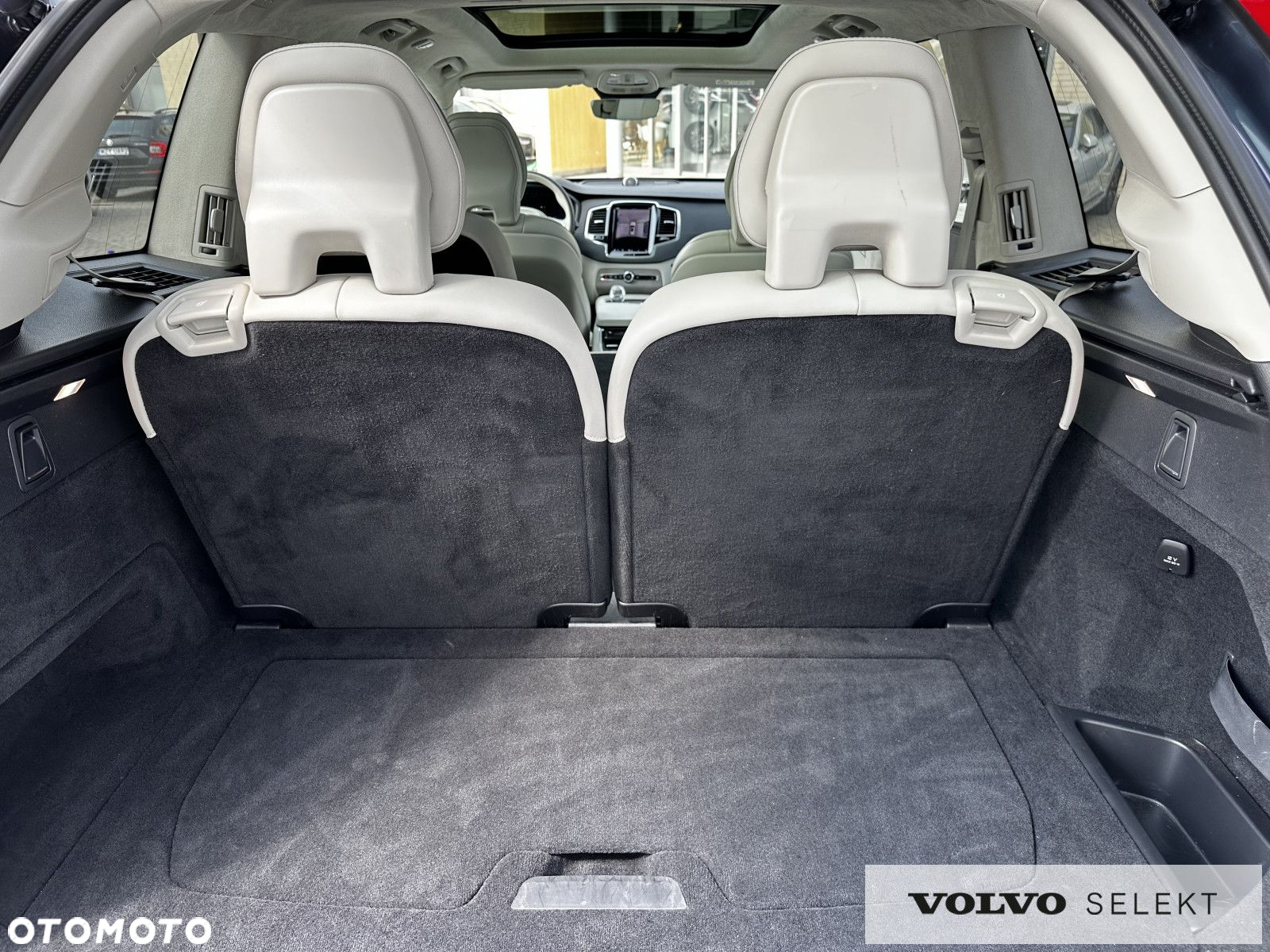 Volvo XC 90 - 30