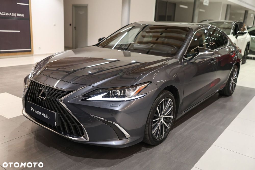 Lexus ES 300h Business Edition - 26