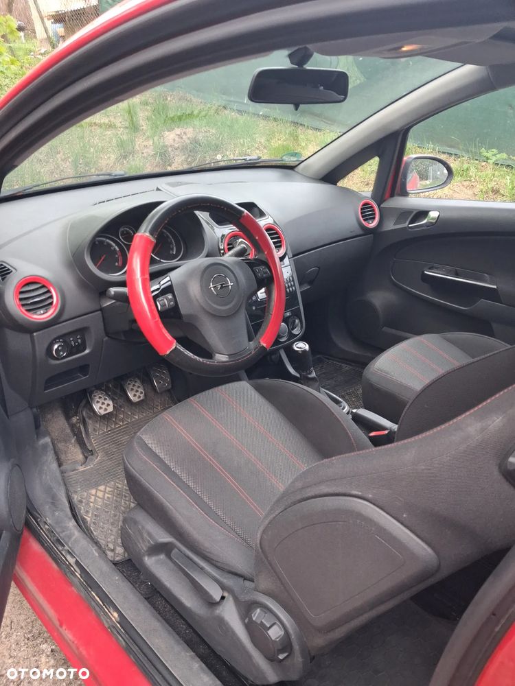 Opel Corsa 1.2 16V Cosmo - 9