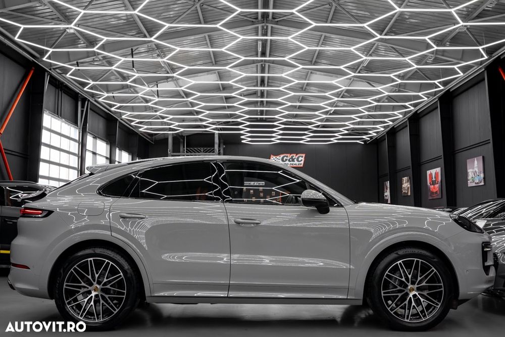 Porsche Cayenne Coupe Standard - 29
