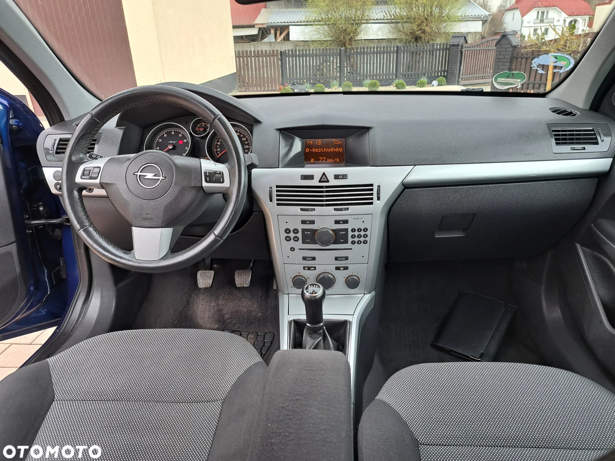 Opel Astra 1.6 150 Jahre - 13