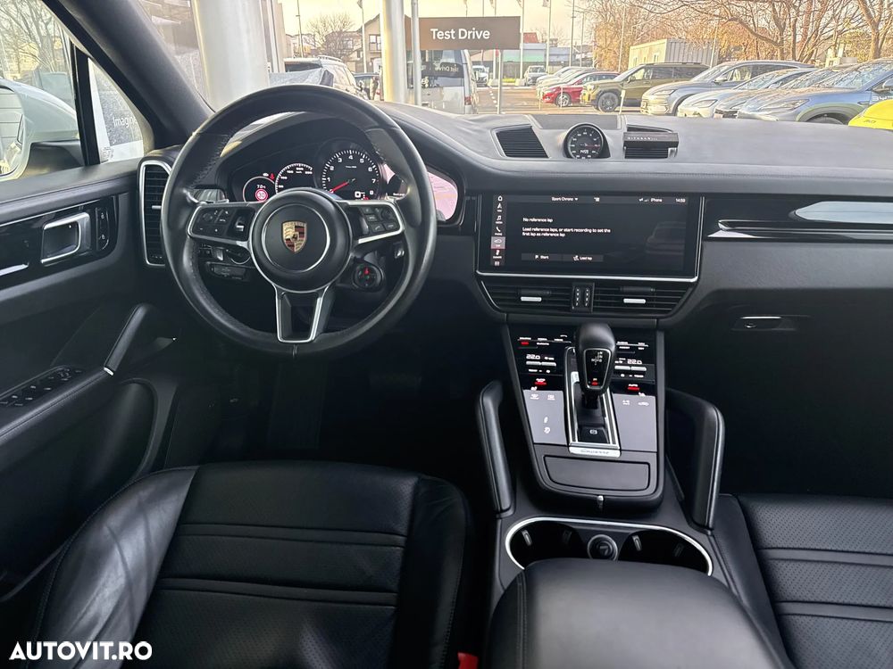 Porsche Cayenne Standard - 23