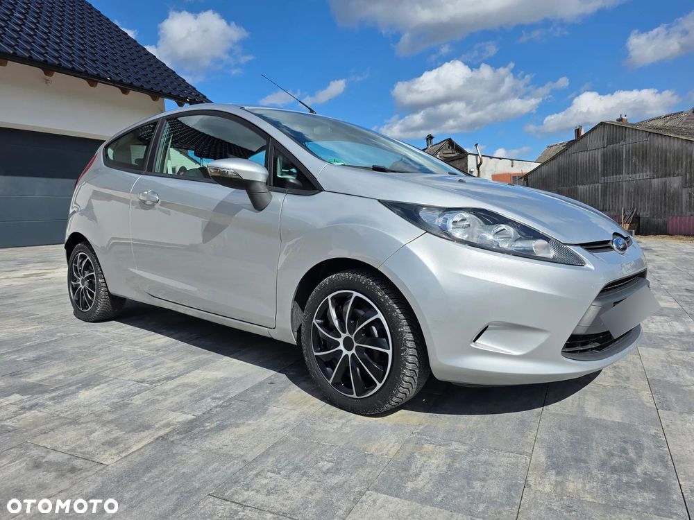 Ford Fiesta 1.25 Trend Edition - 36