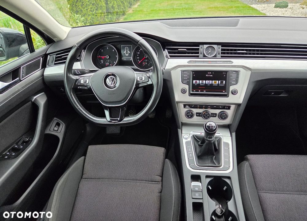 Volkswagen Passat Variant 2.0 TDI (BlueMotion Technology) Comfortline - 12