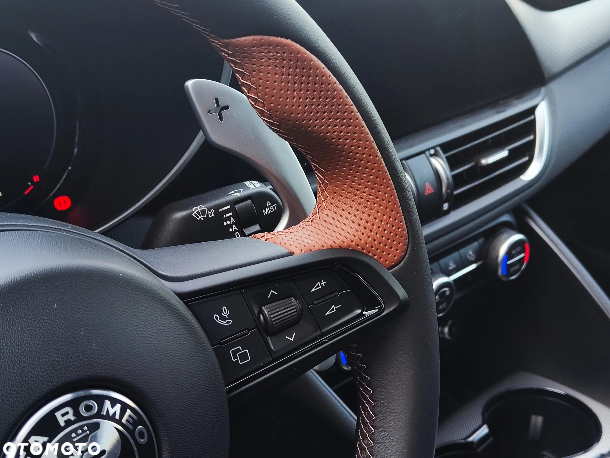 Alfa Romeo Giulia 2.0 Turbo Intensa Q4 - 10