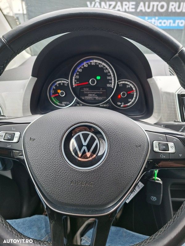 Volkswagen up! - 8