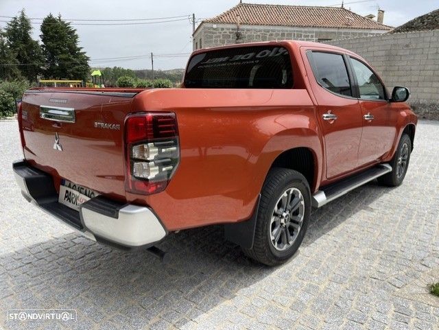 Mitsubishi L200 2.3 DI-D CD Invite Strakar Look 4WD - 10