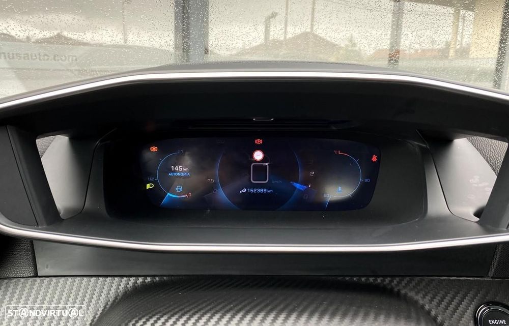 Peugeot 2008 1.5 BlueHDi Allure - 32