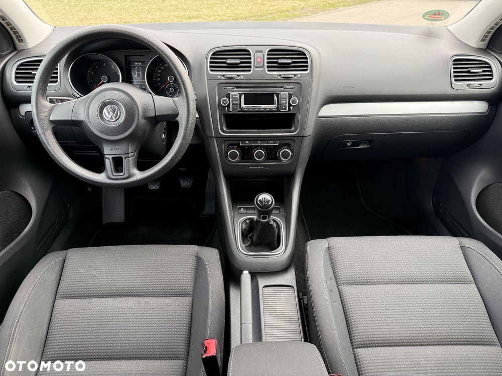 Volkswagen Golf - 31