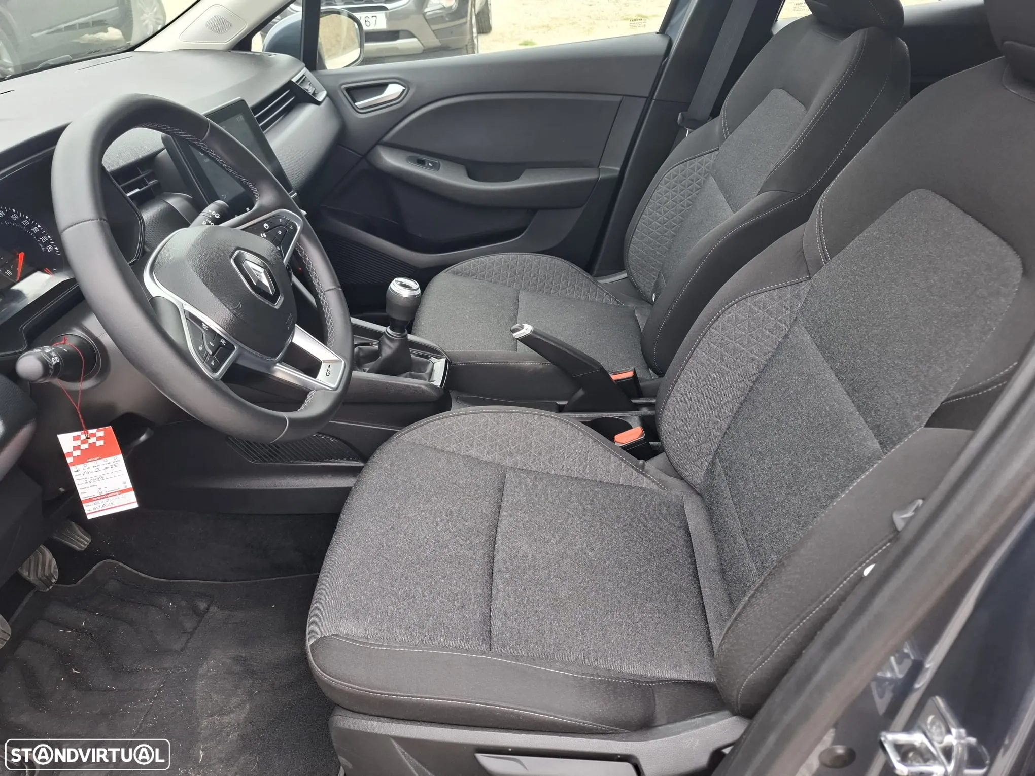 Renault Clio 1.0 TCe Techno - 12