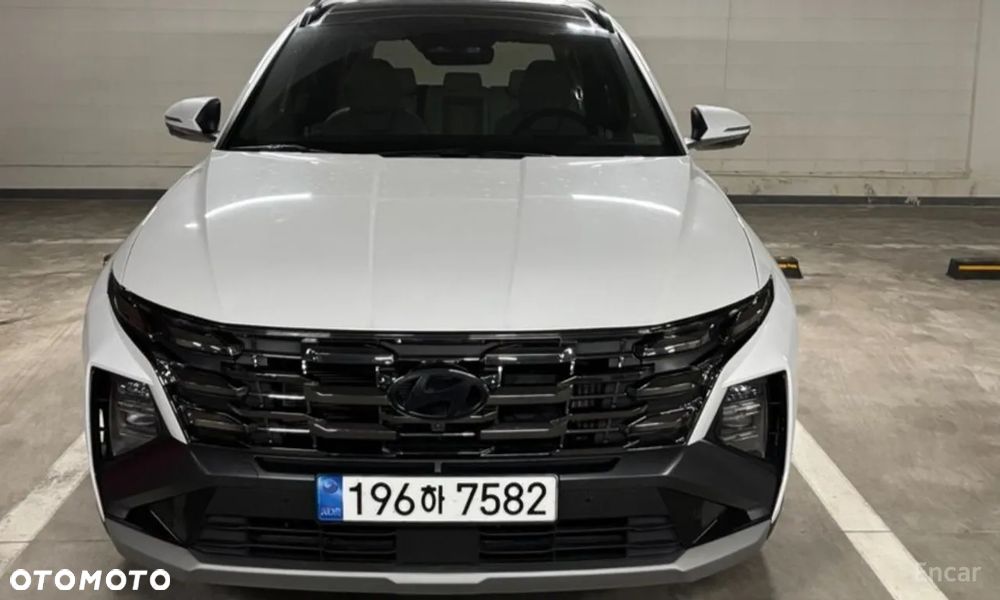 Hyundai Tucson - 2