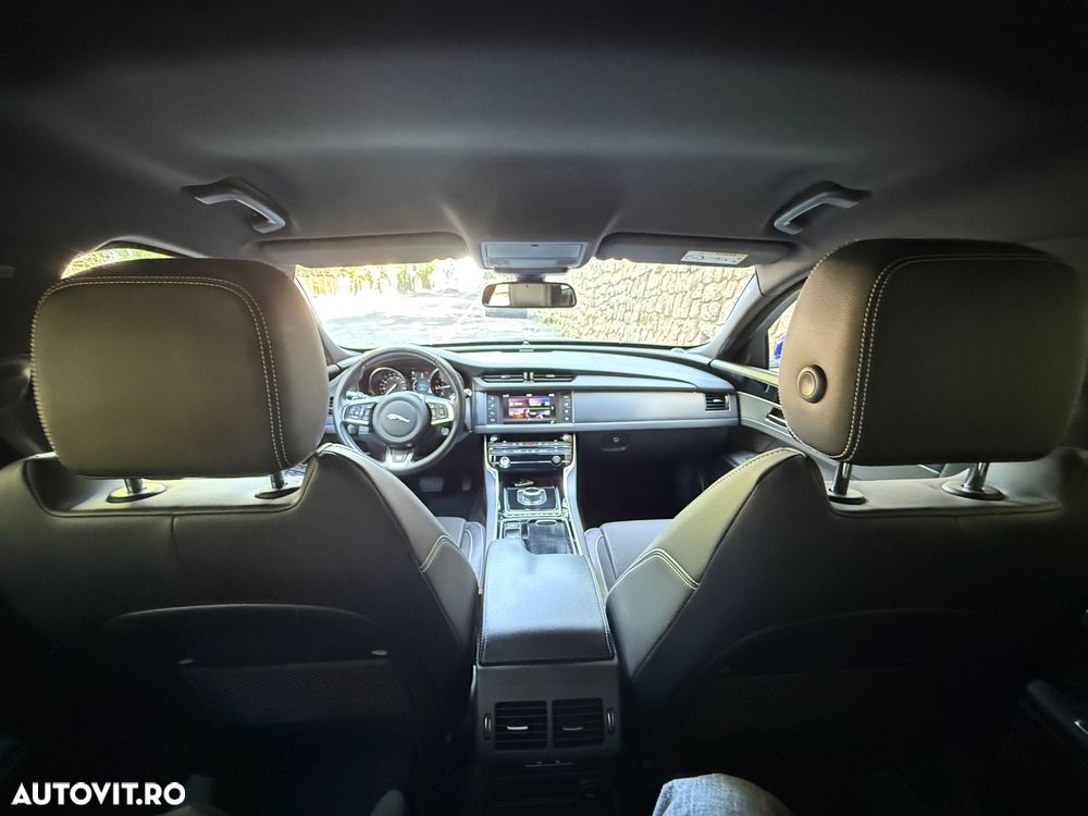 Jaguar XF 25d AWD Aut. R-Sport - 25