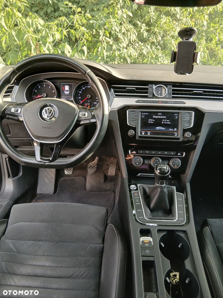 Volkswagen Passat 1.4 TSI BMT ACT Trendline - 23