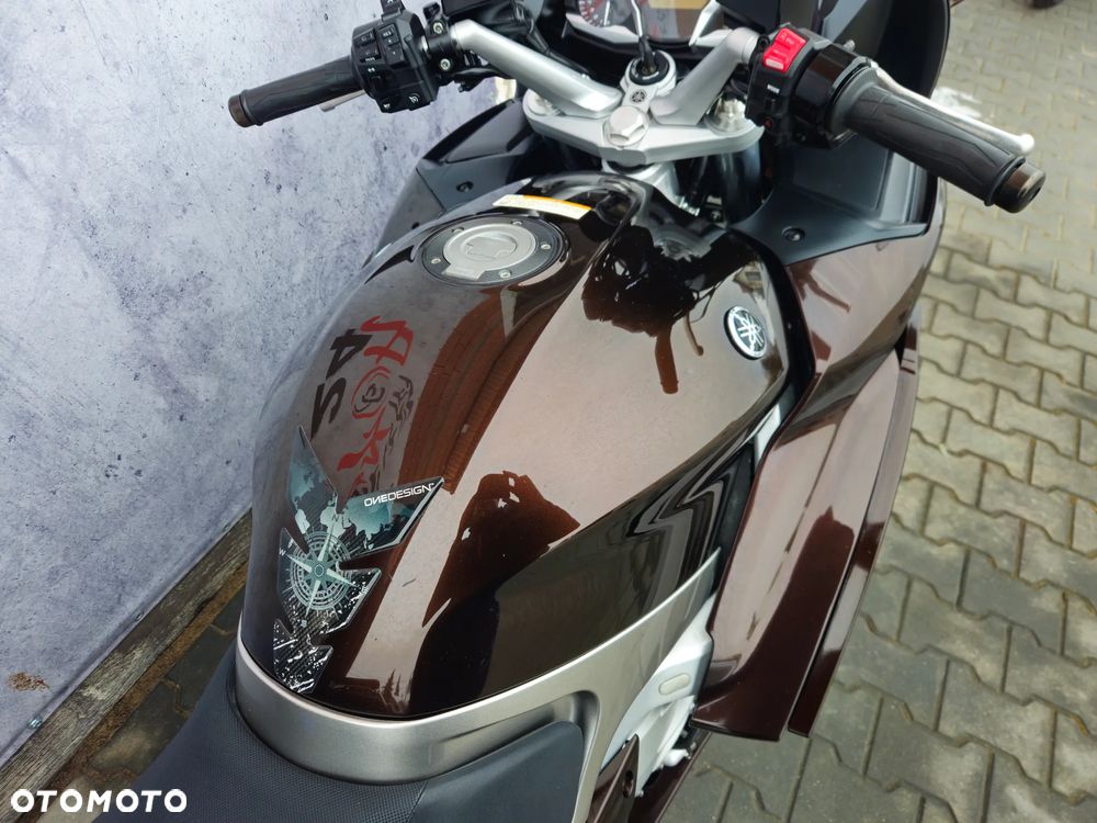 Yamaha FJR - 15