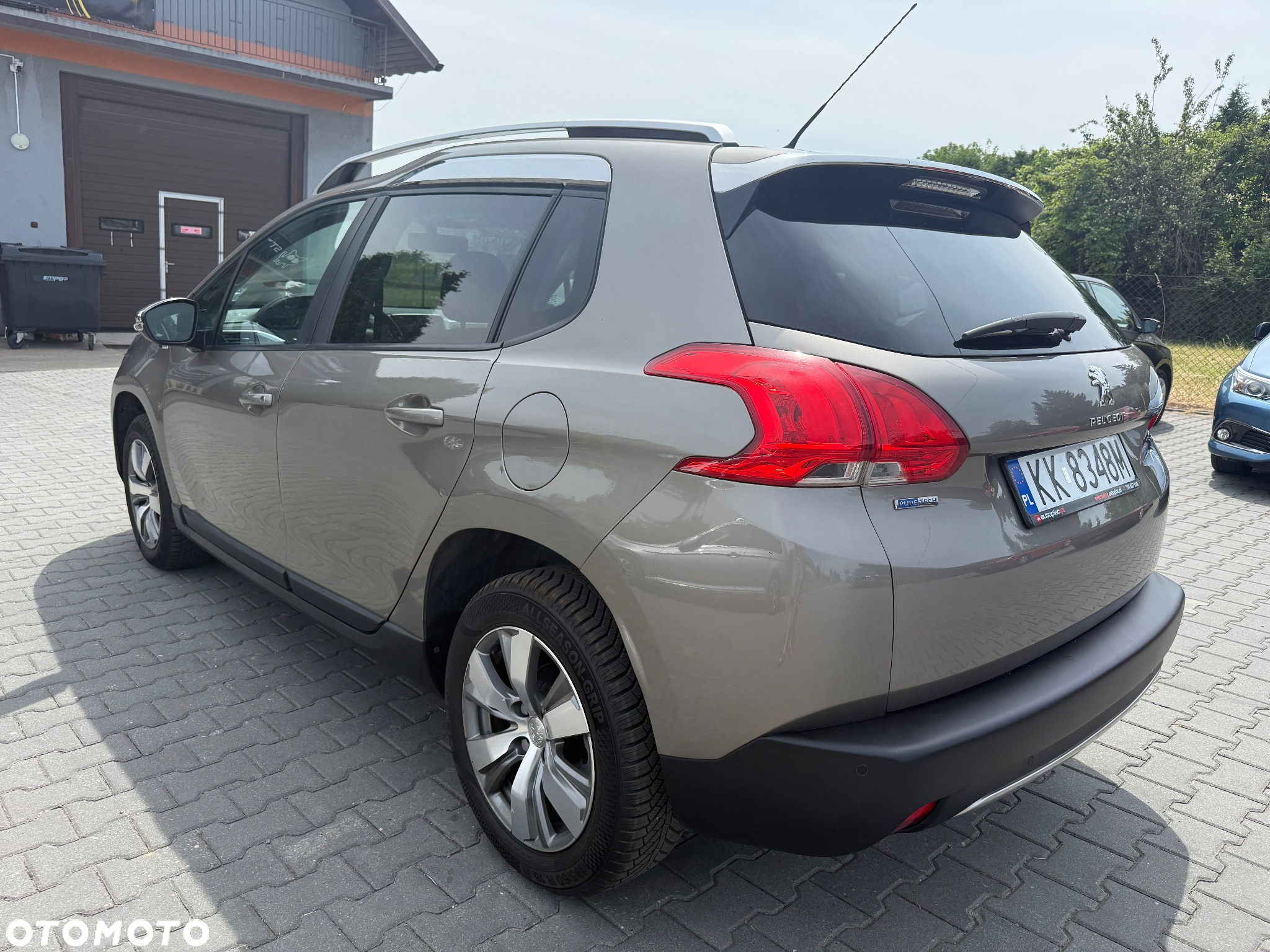 Peugeot 2008 1.2 Pure Tech Access EU6 - 7