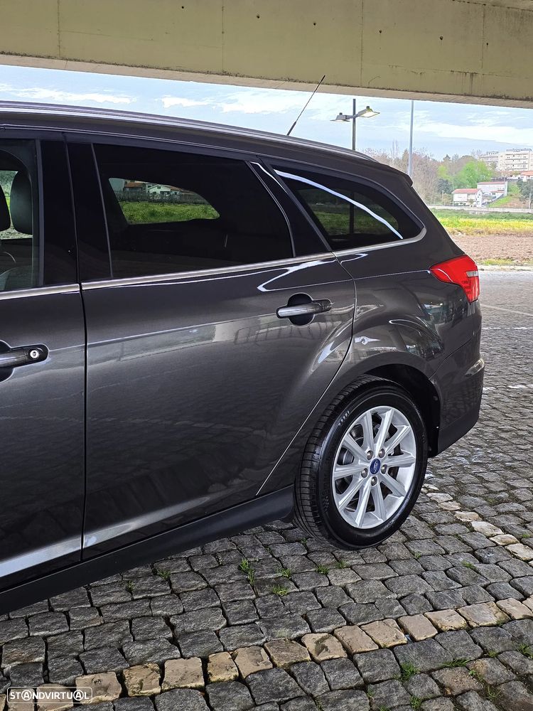 Ford Focus SW 1.0 EcoBoost S&S TITANIUM - 20