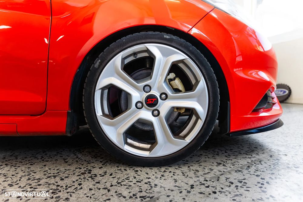 Ford Fiesta 1.6 T ST - 5