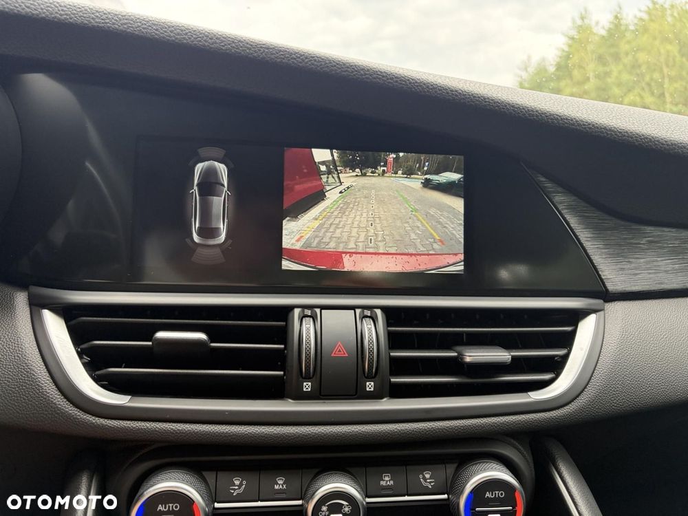 Alfa Romeo Giulia 2.0 Turbo Super Q4 - 28