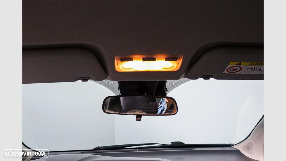 Toyota Yaris — fotografia 15
