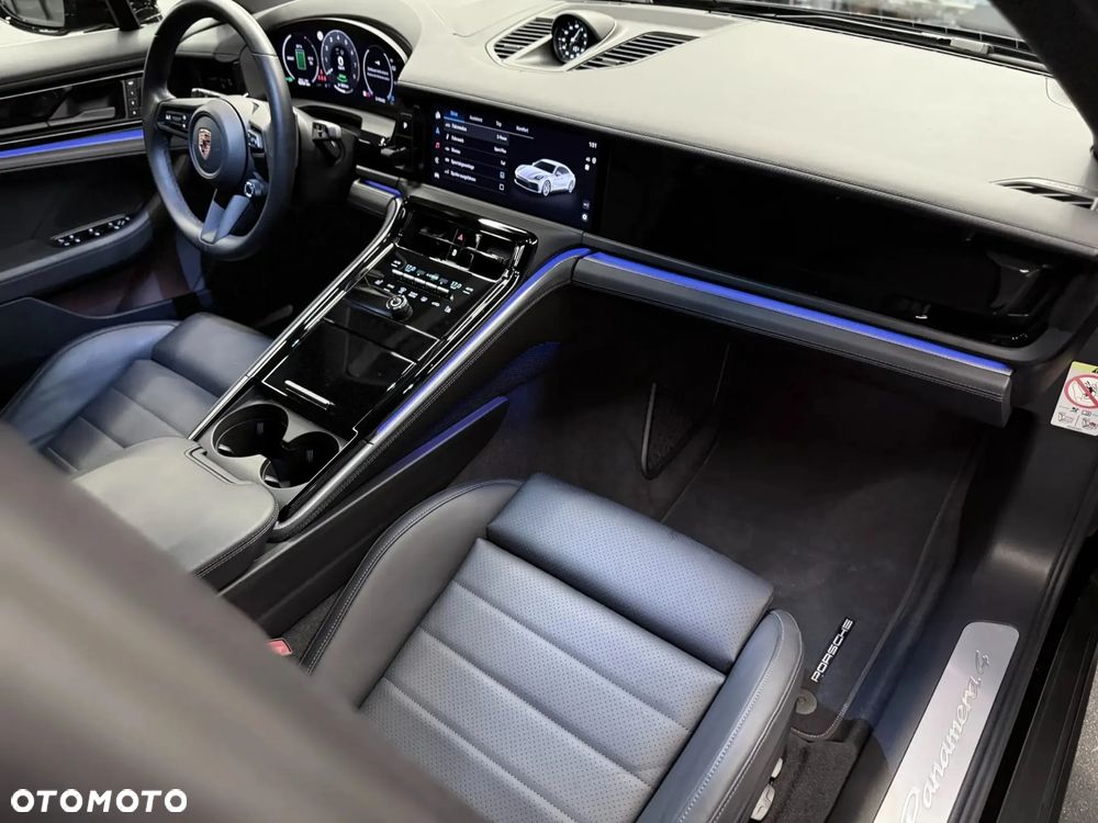 Porsche Panamera 4 E-Hybrid - 7
