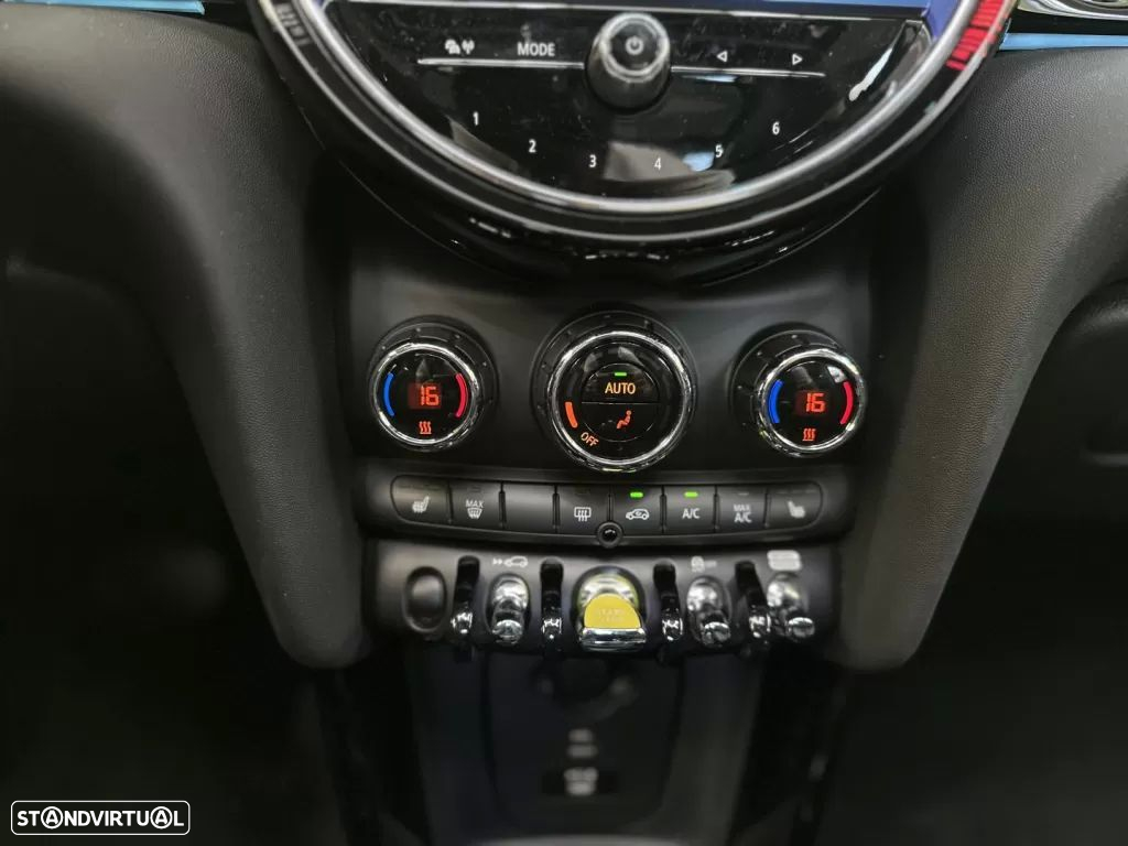 MINI 3 Portas Cooper SE Camden Edition - 38