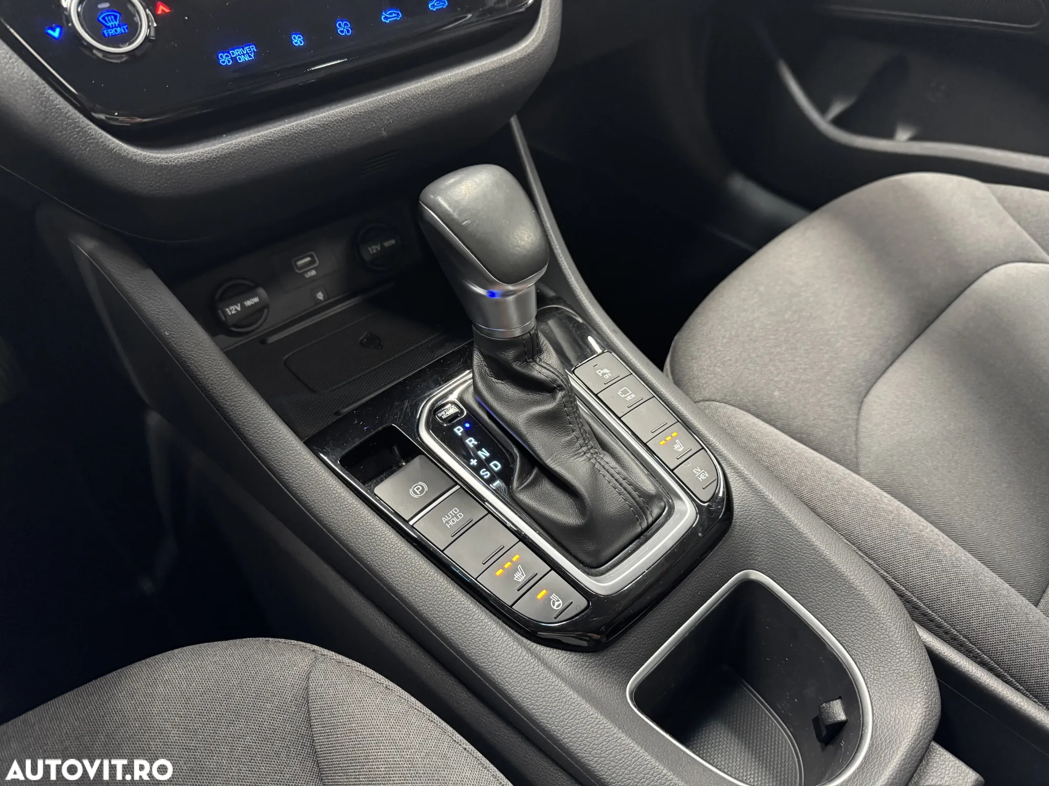 Hyundai IONIQ Plug-in-Hybrid 1.6 GDI Prime - 11