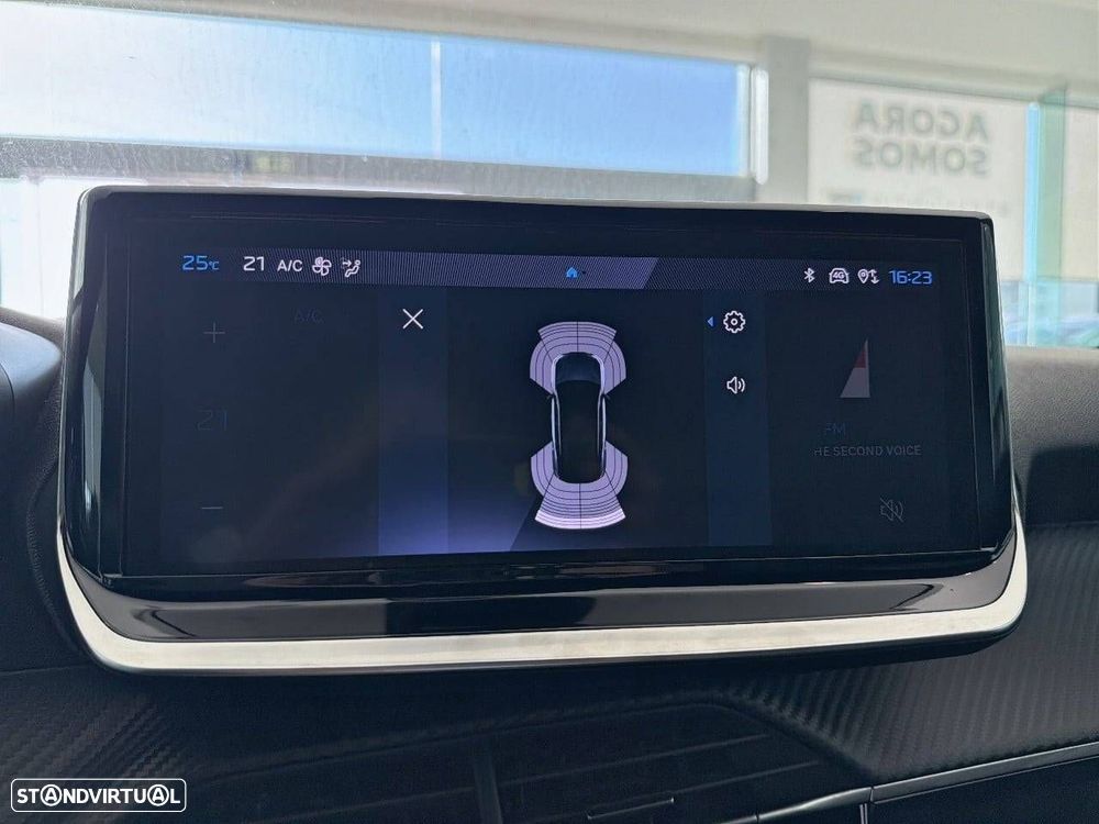 Peugeot 2008 1.2 Hybrid Allure e-DCS6 - 17