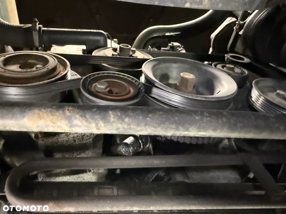 BMW Seria 3 316i - 35