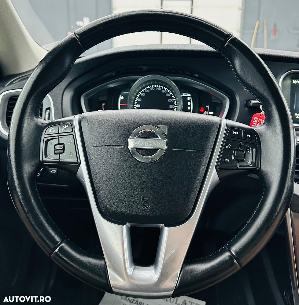 Volvo V40 D2 ECO Summum - 34