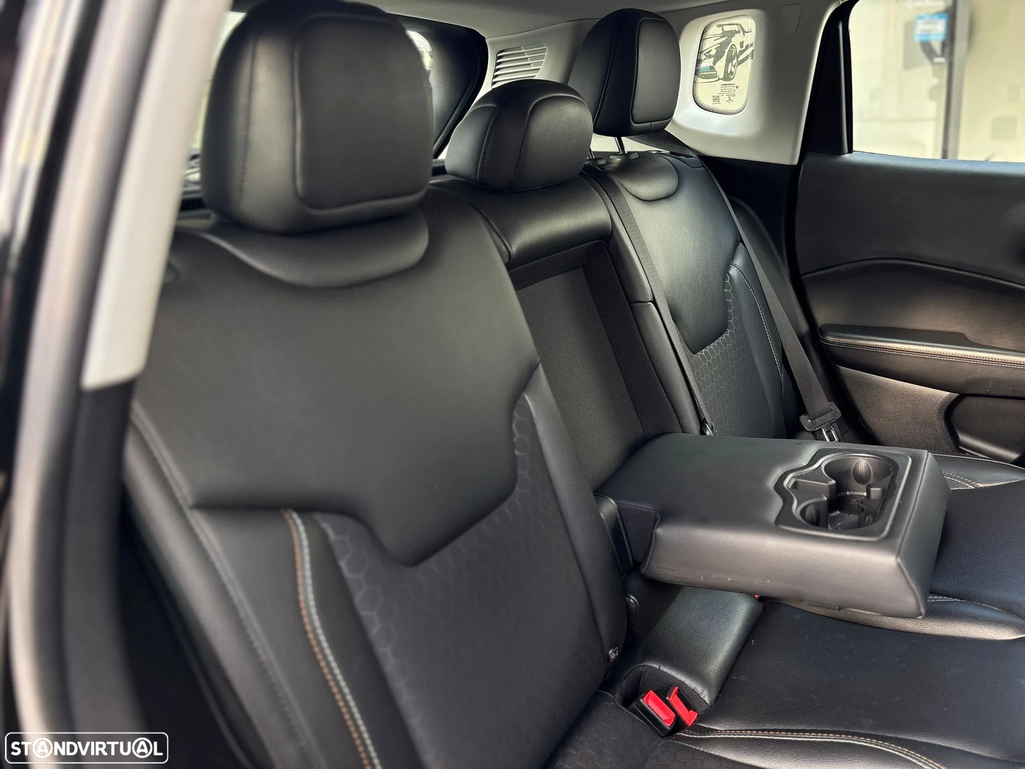 Jeep Compass 1.6 M-Jet Longitude - 29