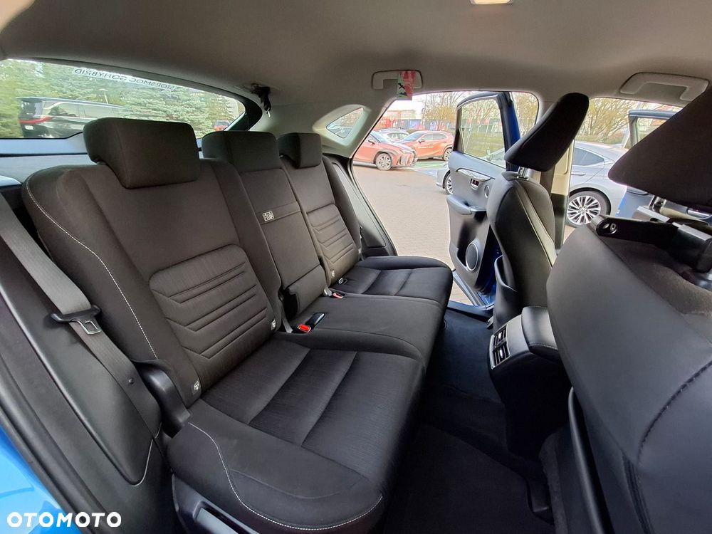 Lexus NX 300h Optimum AWD - 24