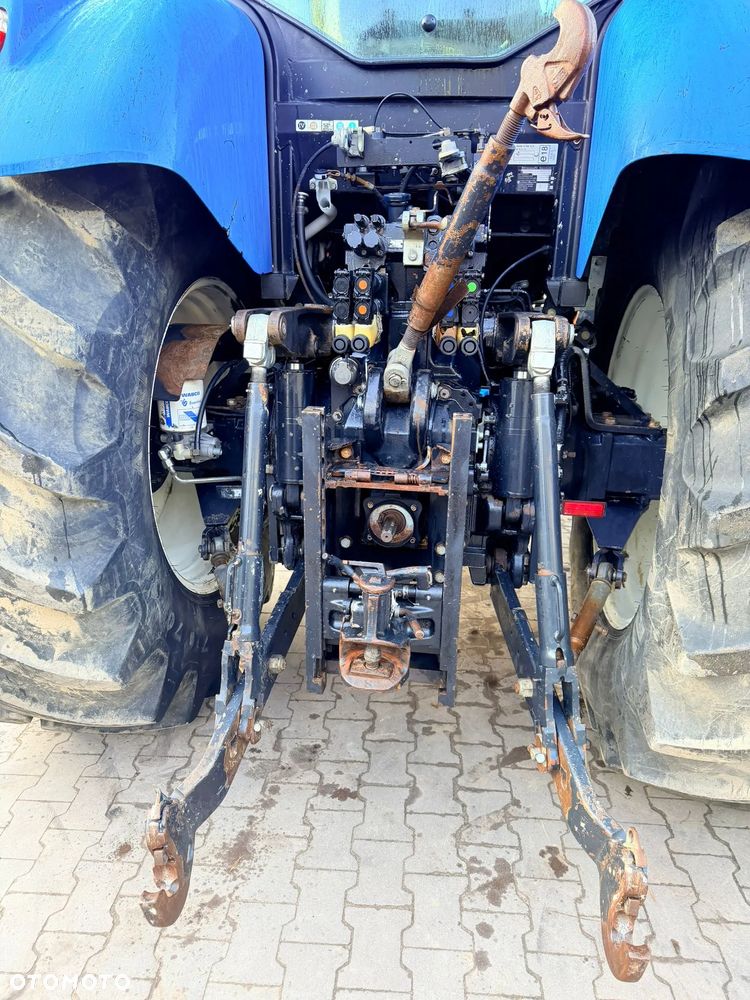 New Holland T7050 - 17