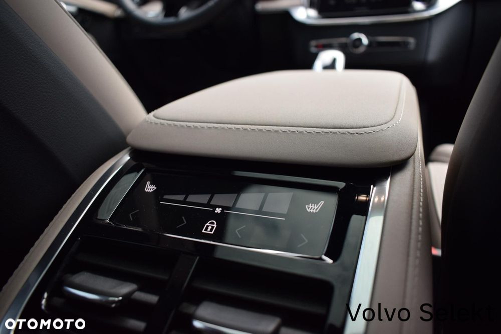 Volvo XC 90 - 22
