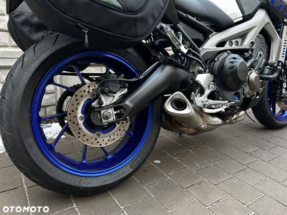Yamaha MT - 4