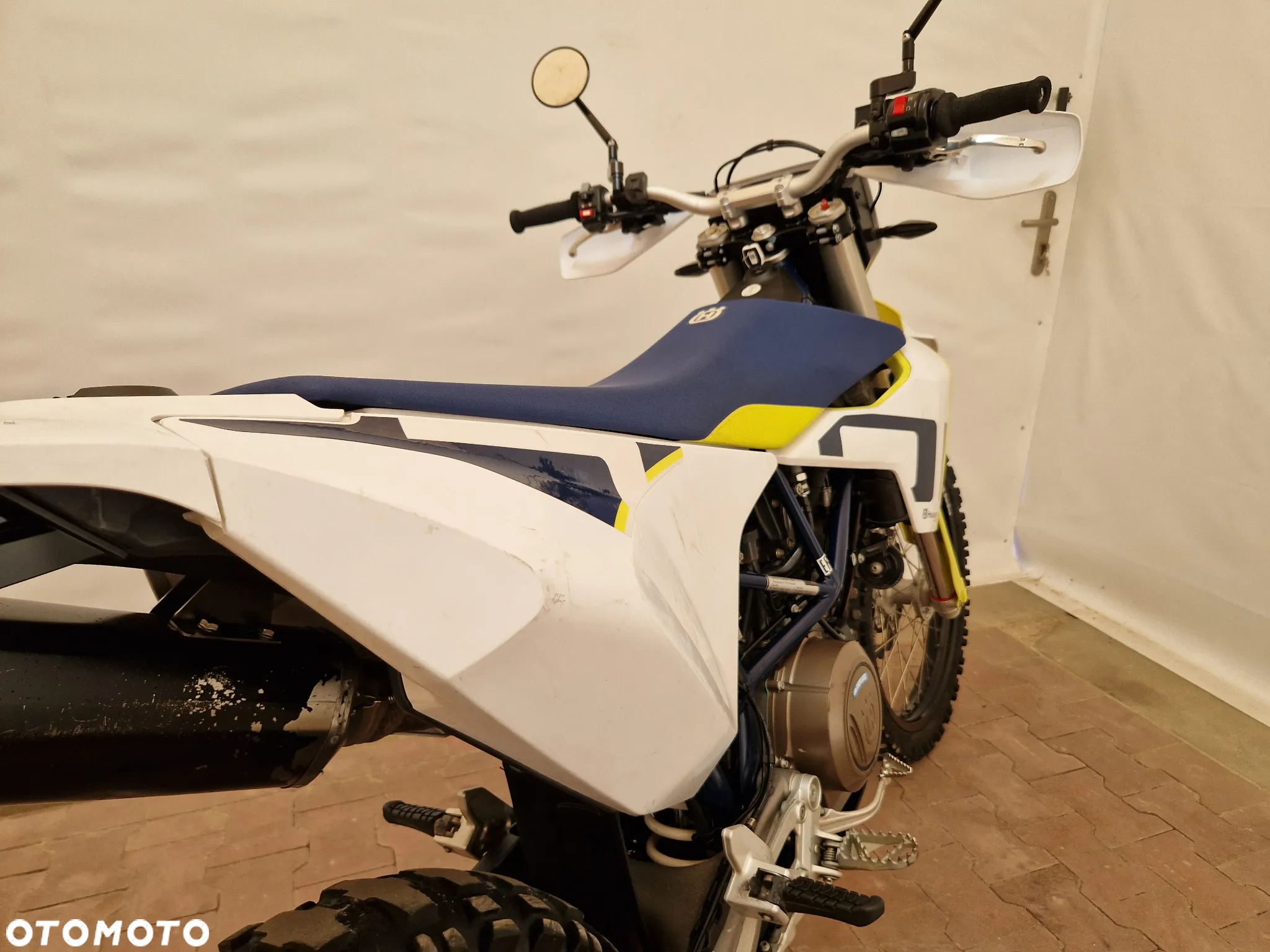 Husqvarna 701 - 25