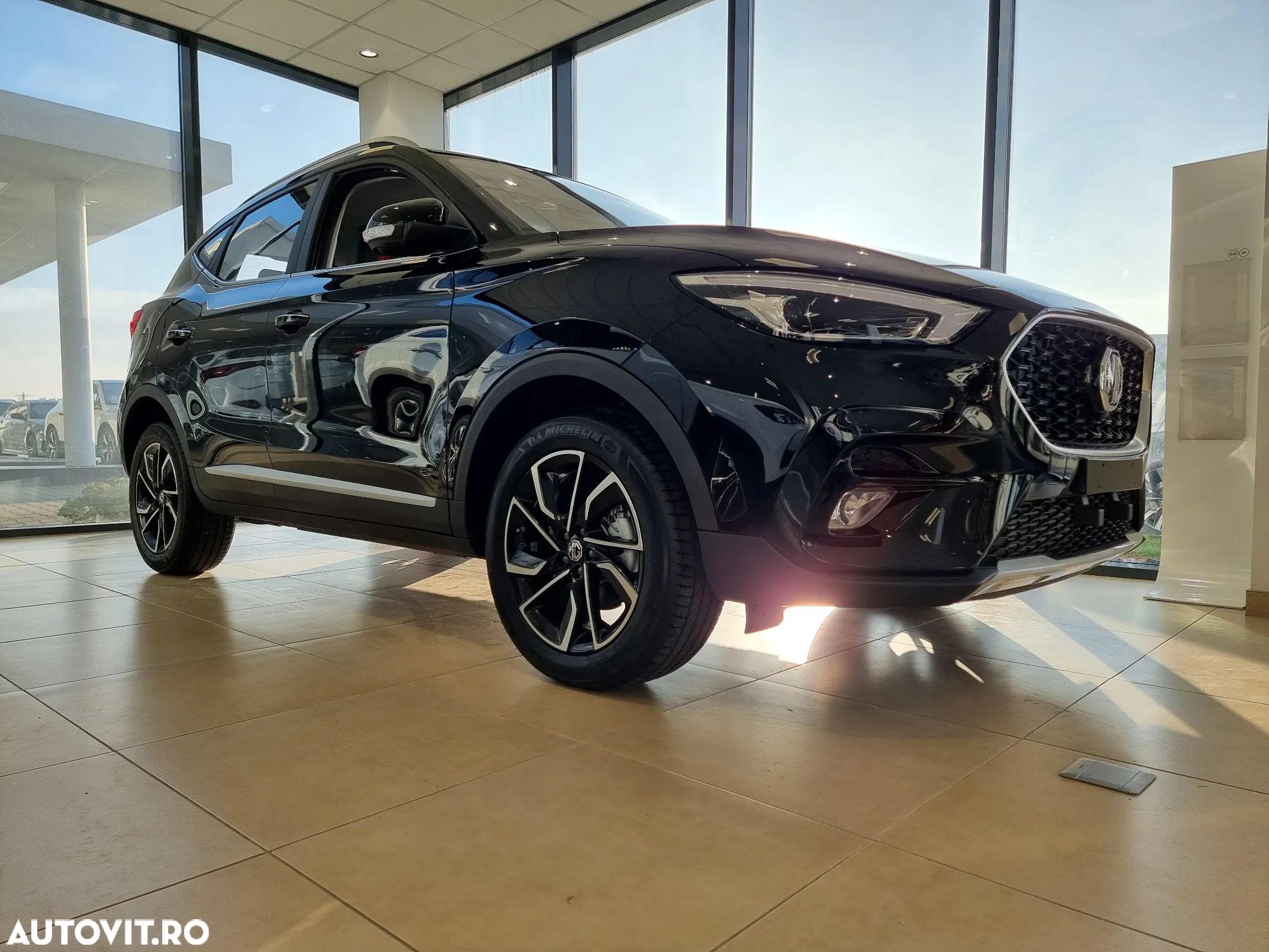 MG ZS - 1