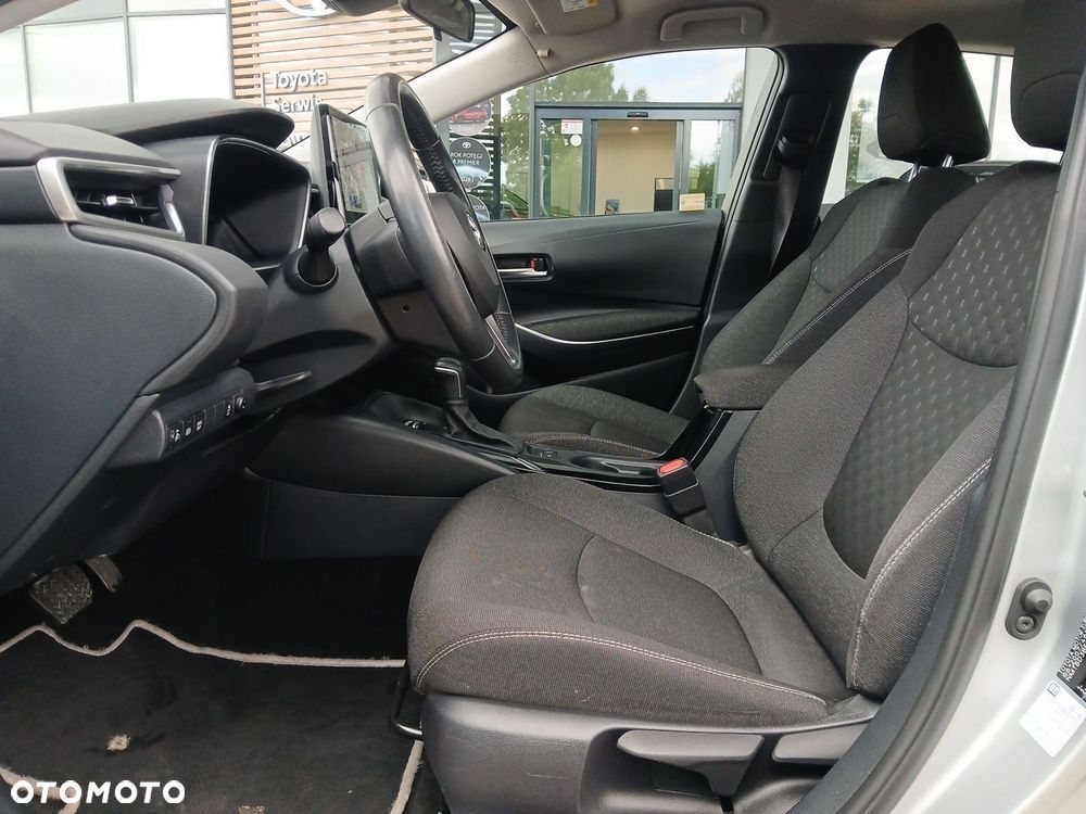 Toyota Corolla 1.8 Hybrid Comfort - 17