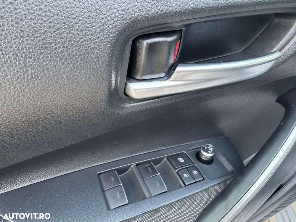 Toyota Corolla 1.8 HSD Dynamic - 25