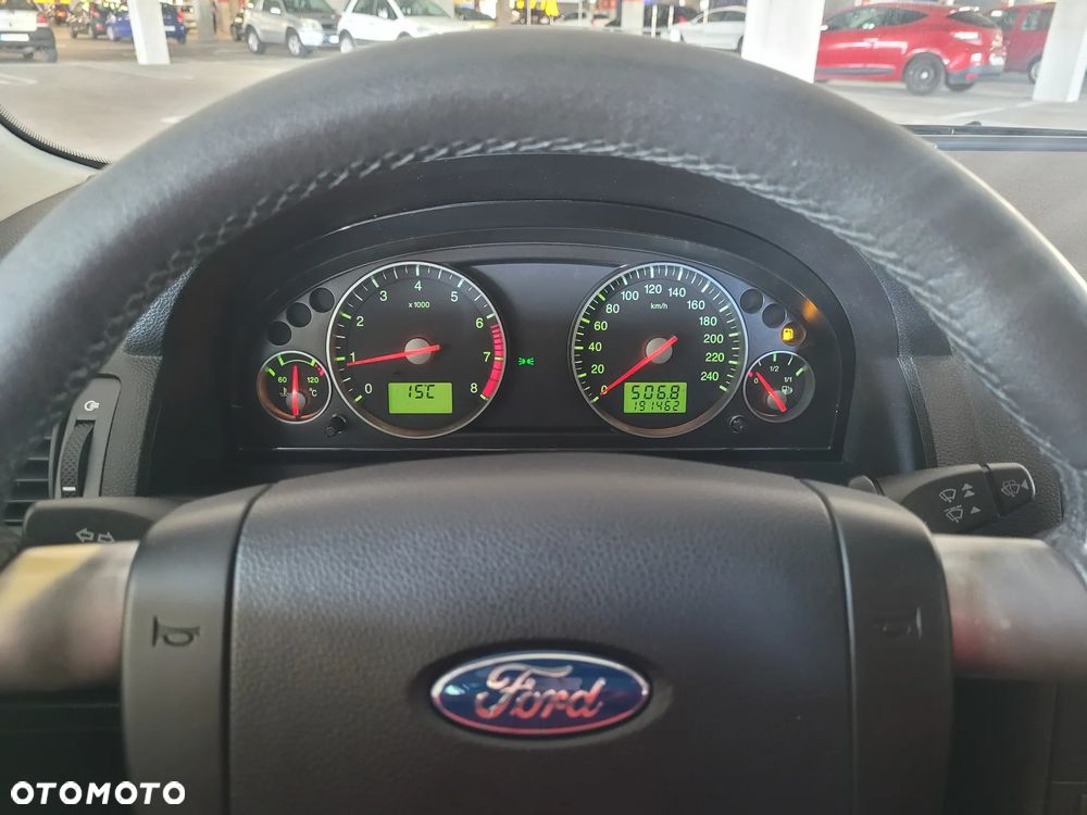 Ford Mondeo 1.8 Futura X - 15