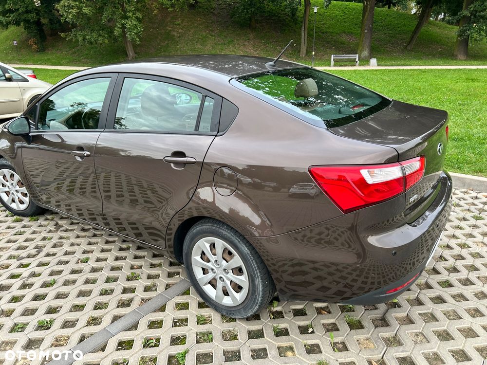Kia Rio 1.4 XL - 7