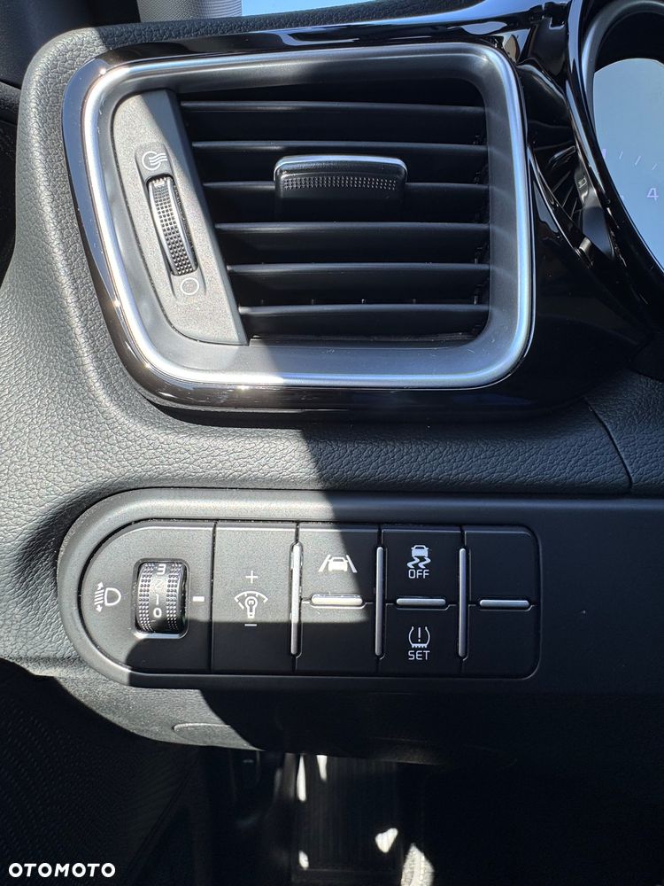 Kia Ceed 1.6 CRDi DCT Vision - 16