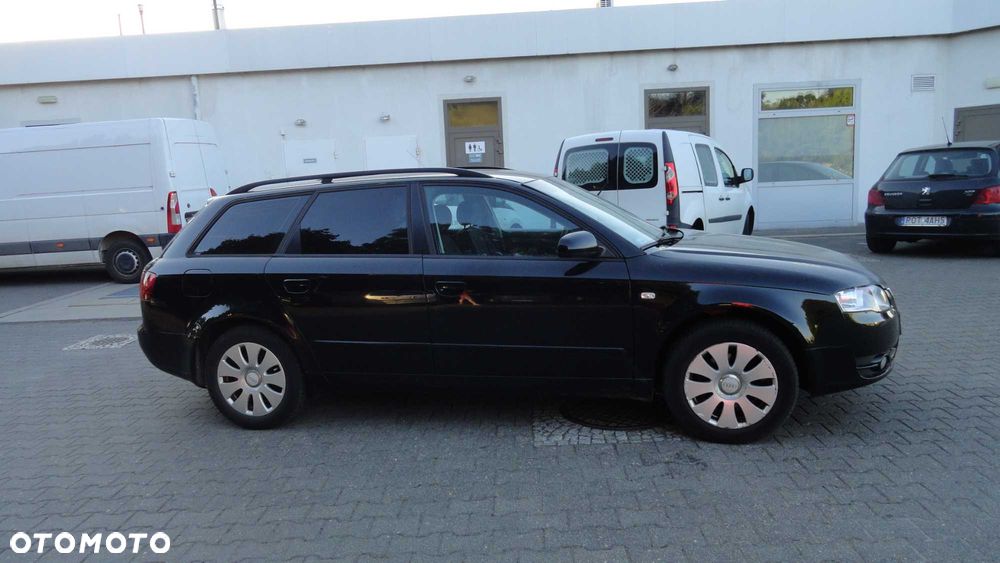 Audi A4 Limousine - 3