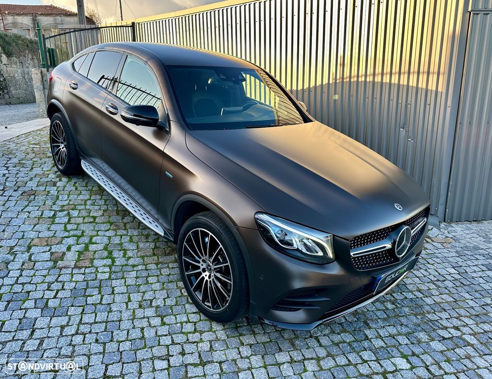 Mercedes-Benz GLC 300 e Coupe 4Matic 9G-TRONIC AMG Line - 2