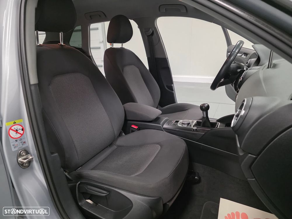 Audi A3 Sportback 1.6 TDI Design - 46