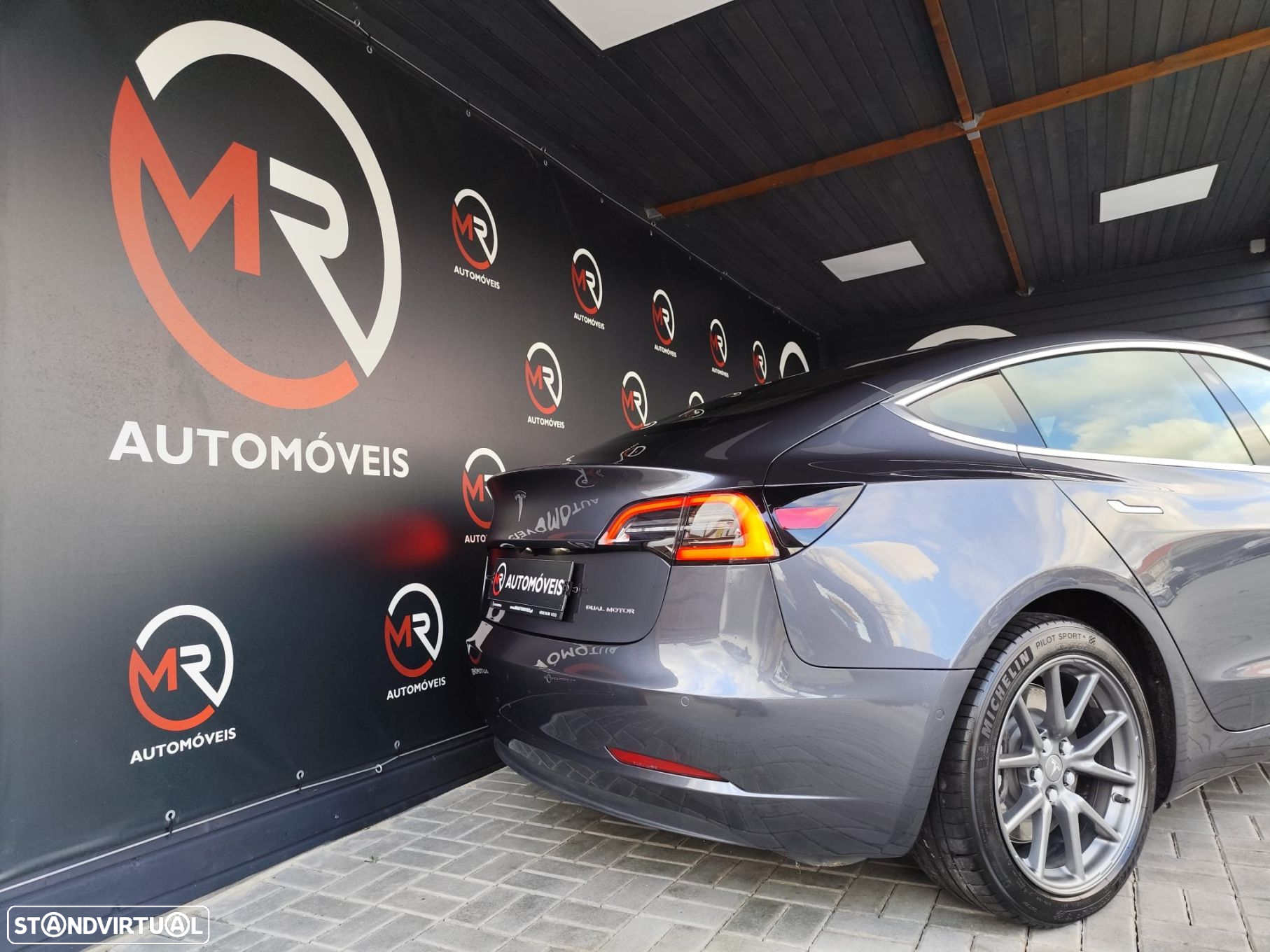 Tesla Model 3 - 36