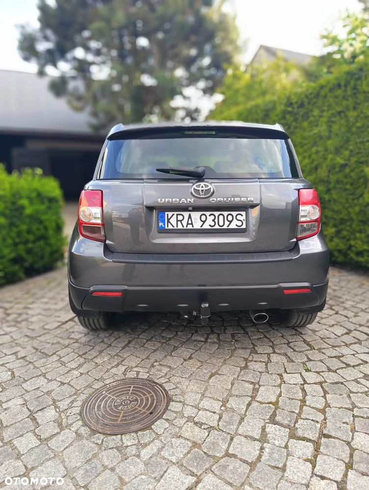 Toyota Urban Cruiser 1.4 D-4D Sol 4x4 - 2