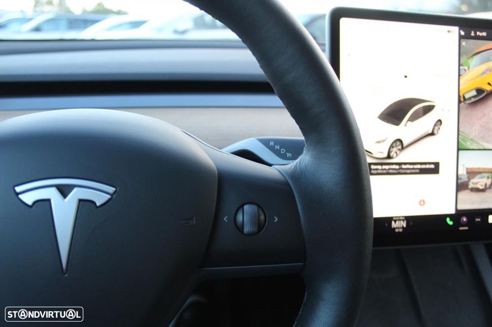 Tesla Model Y Long Range Tração Integral - 27