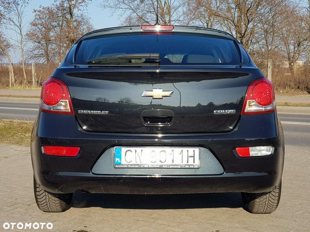 Chevrolet Cruze 1.6 LS - 6