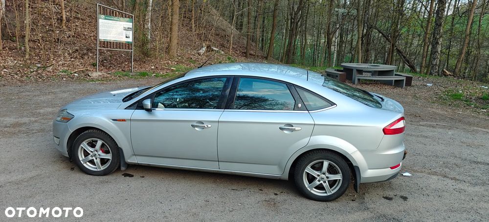 Ford Mondeo 2.0 TDCi Ghia - 7